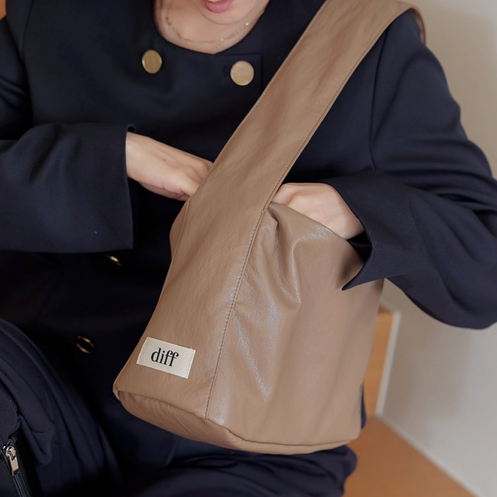 Middle Bag Soft - 2 Colors